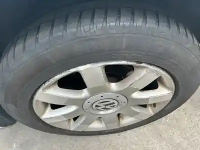 İkinci el araba yedek parçası TEKERLEK SETI için VOLKSWAGEN TOURAN (1T1)  OEM IAM referansları 205/55R16  U451