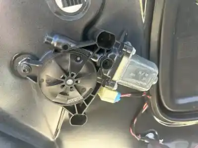 Second-hand car spare part right front window motor for porsche macan (typ ) s diesel oem iam references 5q0959802b  