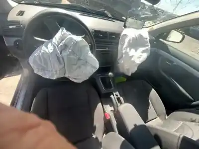 Peça sobressalente para automóvel em segunda mão volante por audi a4 berlina (8e) 1.8 20v turbo referências oem iam 