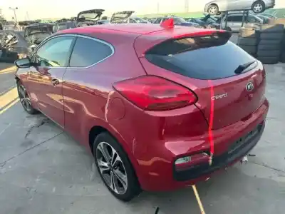 Peça sobressalente para automóvel em segunda mão manga de eixo traseira esquerda por kia pro_cee´d ( ) tech 136 cv / 100 kw referências oem iam 