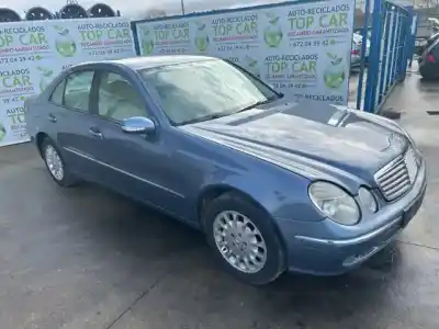 Pièce détachée automobile d'occasion MOYEU DE ROUE AVANT DROITE pour MERCEDES-BENZ CLASE E (W211) BERLINA  Références OEM IAM   