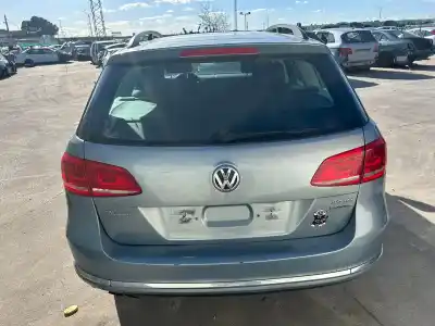 Автозапчасти б/у правая задняя противотуманная фонарь за volkswagen passat b7 variant (365) 2.0 tdi ссылки oem iam 
