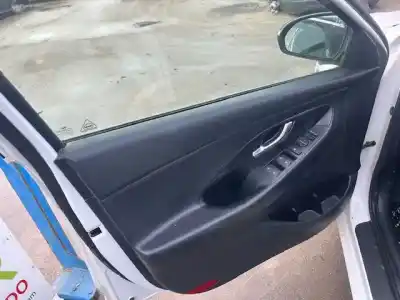 Pezzo di ricambio per auto di seconda mano rivestimento porta anteriore sinistro per hyundai i30 fastback tecno riferimenti oem iam 