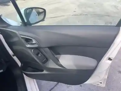 Peça sobressalente para automóvel em segunda mão forra / revestimento da porta dianteira direita por citroen c3 attraction referências oem iam 