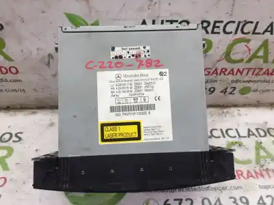 Pièce détachée automobile d'occasion SYSTÈME AUDIO / RADIOCD pour MERCEDES-BENZ CLASE C (W204) FAMILIAR  Références OEM IAM A2048700196  