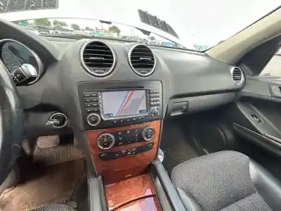 Автозапчасти б/у GPS-НАВИГАЦИОННАЯ СИСТЕМА за MERCEDES-BENZ CLASE M (W164)  ссылки OEM IAM   