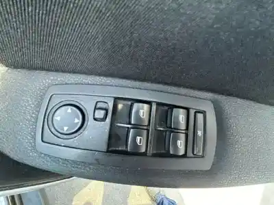 Peça sobressalente para automóvel em segunda mão BOTÃO / INTERRUPTOR ELEVADOR VIDRO DIANTEIRO ESQUERDO por BMW SERIE X3 (E83)  Referências OEM IAM   