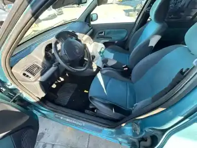 Peça sobressalente para automóvel em segunda mão cinto de segurança dianteiro esquerdo por renault clio ii fase ii (b/cb0) dynamique 82 cv / 60 kw referências oem iam 