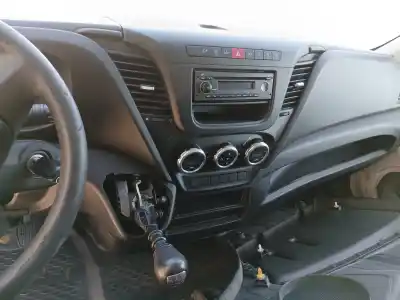 Pièce détachée automobile d'occasion BOITE À GANTS pour IVECO DAILY FURGÓN  Références OEM IAM   