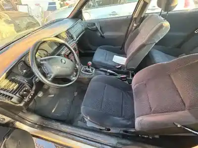 Pezzo di ricambio per auto di seconda mano SEDILE ANTERIORE DESTRO per OPEL VECTRA B BERLINA  Riferimenti OEM IAM   