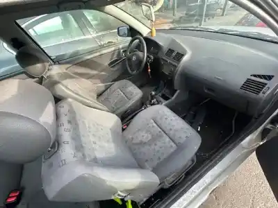 Tweedehands auto-onderdeel RECHTER VOORSTOEL voor SEAT IBIZA (6K1)  OEM IAM-referenties   