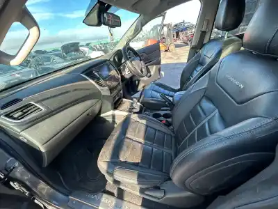 Second-hand car spare part complete seat set for mitsubishi l 200 top doppelkabine 4wd 181 cv / 133 kw oem iam references   5502