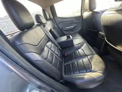 Second-hand car spare part complete seat set for mitsubishi l 200 top doppelkabine 4wd 181 cv / 133 kw oem iam references   5502