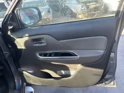 Автозапчастина б/у регулятор переднього правого скла для MITSUBISHI L 200 Top Doppelkabine 4WD 181 CV / 133 KW Посилання на OEM IAM   