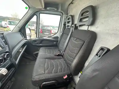Pezzo di ricambio per auto di seconda mano SEDILE ANTERIORE DESTRO per IVECO DAILY FURGÓN  Riferimenti OEM IAM   