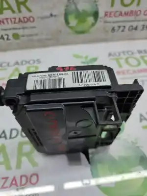 Second-hand car spare part fuse box unit for citroen c6 exclusive oem iam references 965807098  