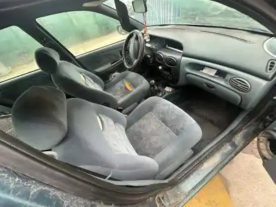 Tweedehands auto-onderdeel rechter voorstoel voor renault megane i classic (la0) 1.9 dti diesel cat 98 cv / 72 kw oem iam-referenties 