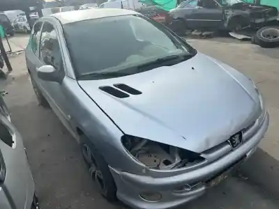 Pezzo di ricambio per auto di seconda mano attacco anteriore destro per peugeot 206 berlina quicksilver riferimenti oem iam 