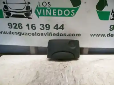 Second-hand car spare part exterior right rear door handle for renault kangoo (f/kc0) f8q662 oem iam references 8200042082