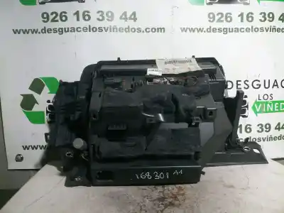 Автозапчасти б/у бардачок за audi a1 (8xk) cay ссылки oem iam 8x1857035b   Автозапчасти б/у бардачок за audi a1 (8xk) cay ссылки oem iam 8x1857035b