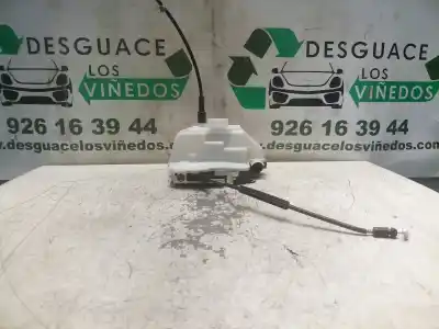 Second-hand car spare part left front door lock for renault twingo ii d4f772 oem iam references 384978