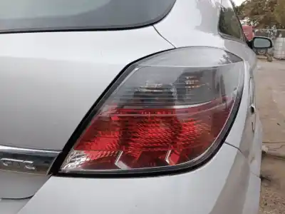 Peça sobressalente para automóvel em segunda mão farolim traseiro direito por opel astra h gtc d-z17dth referências oem iam  Peça sobressalente para automóvel em segunda mão farolim traseiro direito por opel astra h gtc d-z17dth referências oem iam