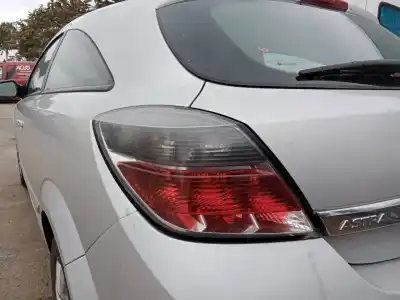 Peça sobressalente para automóvel em segunda mão farolim traseiro esquerdo por opel astra h gtc d-z17dth referências oem iam  Peça sobressalente para automóvel em segunda mão farolim traseiro esquerdo por opel astra h gtc d-z17dth referências oem iam
