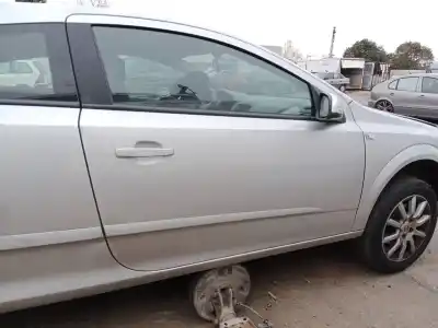 Peça sobressalente para automóvel em segunda mão porta dianteira direita por opel astra h gtc d-z17dth referências oem iam  Peça sobressalente para automóvel em segunda mão porta dianteira direita por opel astra h gtc d-z17dth referências oem iam