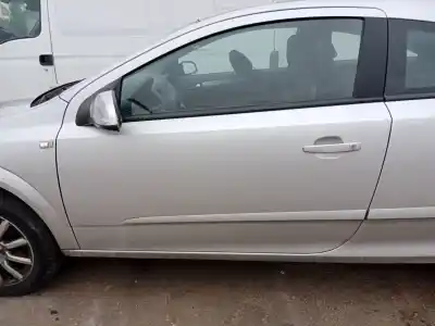 Second-hand car spare part LEFT FRONT DOOR for OPEL ASTRA H GTC  OEM IAM references   