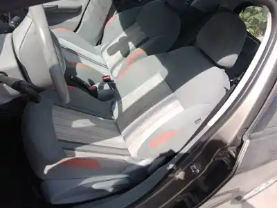 Pièce détachée automobile d'occasion JEU DE SIÈGE INTÉRIEUR COMPLET pour PEUGEOT 208  Références OEM IAM   