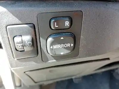 Автозапчастина б/у правий задний огляд для toyota yaris (ksp9/scp9/nlp9) 1nd-tv посилання на oem iam   