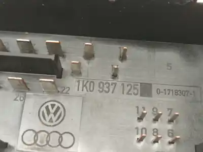 Автозапчасти б/у блок реле/предохранителей за volkswagen golf v (1k1) (10.2003) bkd ссылки oem iam 1k0937125a  