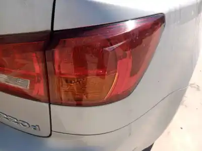 Pezzo di ricambio per auto di seconda mano luci posteriori destra per lexus is 200 (ds2/is2) d-cat riferimenti oem iam 