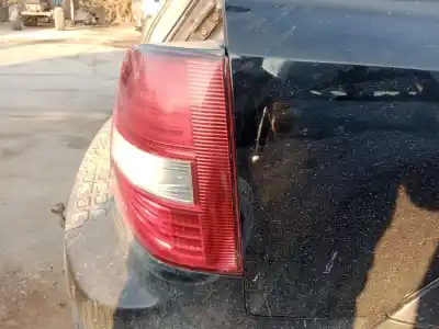 Second-hand car spare part right tailgate light for kia sorento (bl) d4cb oem iam references   