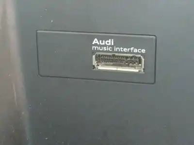 Автозапчасти б/у центральный подлокотник за audi a3 (8v1) crk ссылки oem iam 8v1863241  