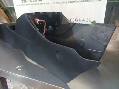 Автозапчасти б/у центральный подлокотник за audi a3 (8v1) crk ссылки oem iam 8v1863241  