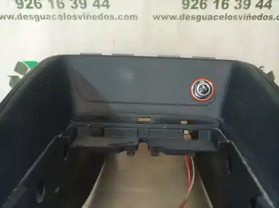 Автозапчасти б/у центральный подлокотник за audi a3 (8v1) crk ссылки oem iam 8v1863241  