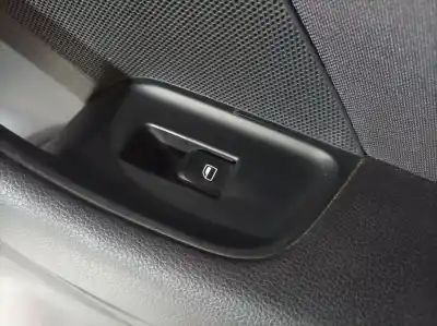 Автозапчастина б/у обликка задніх правіх дверей для audi a3 (8v1) crk посилання на oem iam 8v4867306  