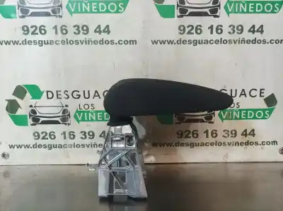Автозапчасти б/у центральный подлокотник за audi a3 (8v1) crk ссылки oem iam 8v0864283