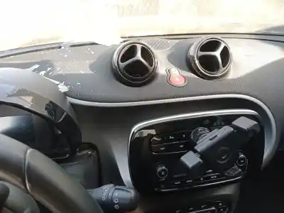 Автозапчастина б/у панель приладів для smart forfour h4b посилання на oem iam   