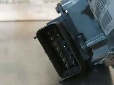 Peça sobressalente para automóvel em segunda mão botão / interruptor elevador vidro dianteiro esquerdo por chrysler voyager (rg) enc referências oem iam 04685732  