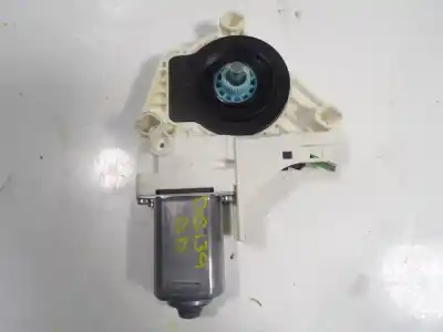 Автозапчасти б/у мотор стекла переднего правого за audi q3 (8ug) 2.0 16v tdi ссылки oem iam 8k0959802b