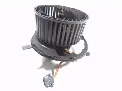 Pièce détachée automobile d'occasion MOTEUR DE CHAUFFAGE pour AUDI Q3 (8UG)  Références OEM IAM 1K1820015Q F998922Q 1K11820015Q