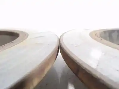 Автозапчасти б/у задний тормозной диск за audi q3 (8ug) 2.0 16v tdi ссылки oem iam 3q0615601  