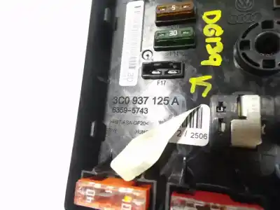 Автозапчасти б/у блок реле/предохранителей за audi q3 (8ug) 2.0 16v tdi ссылки oem iam 3c0937125a  3c0937125a