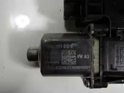 Автозапчасти б/у мотор заднего правого стекла за skoda karoq (nu) 1.5 16v tsi act ссылки oem iam 5q0959408a  5q0959812e