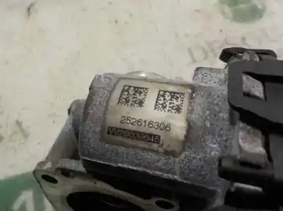 Tweedehands auto-onderdeel vlinder doos voor peugeot 208 1.6 blue-hdi fap oem iam-referenties   