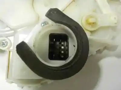 Second-hand car spare part left front door lock for suzuki vitara 1.6 16v cat oem iam references   