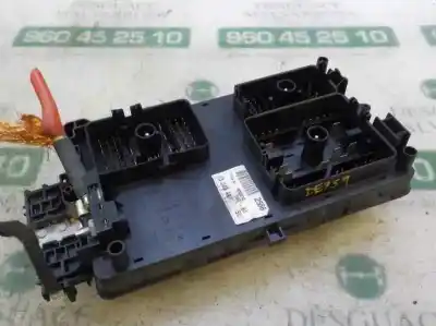 Second-hand car spare part fuse box unit for opel insignia sports tourer cosmo oem iam references   