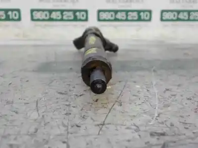 Peça sobressalente para automóvel em segunda mão injetor por kia pro_cee´d 2.0 crdi referências oem iam 3380027400  3380027400